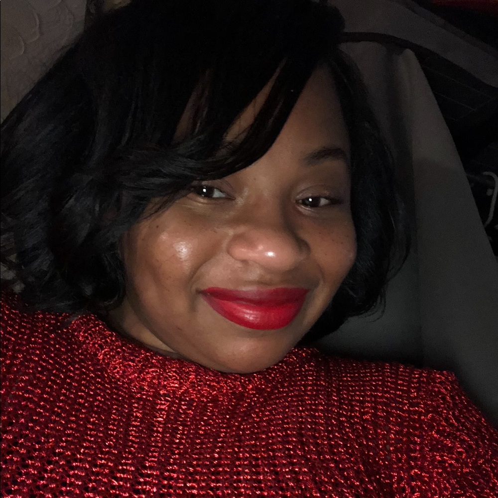 Meet your Posher, Kayla